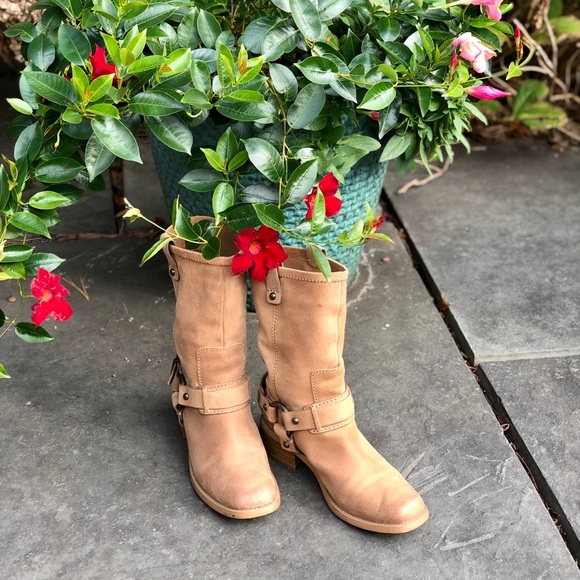 Jessica Simpson Tan Suede Boots - Picture 13 of 13